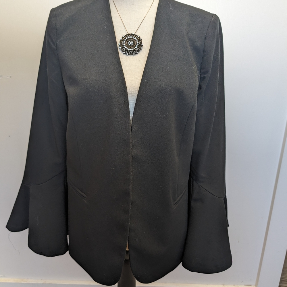 Black blazer with flowy cuff